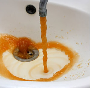 Nước giếng nhiễm phèn